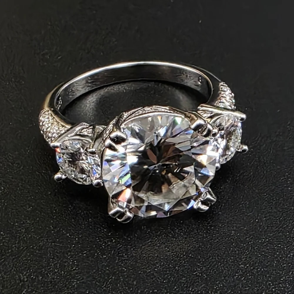 5ct Moissanite 3-Stone Ring – Size 6 (S925 Solid Silver)
